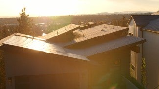 Efficiency and reliability for attractive PV roofs